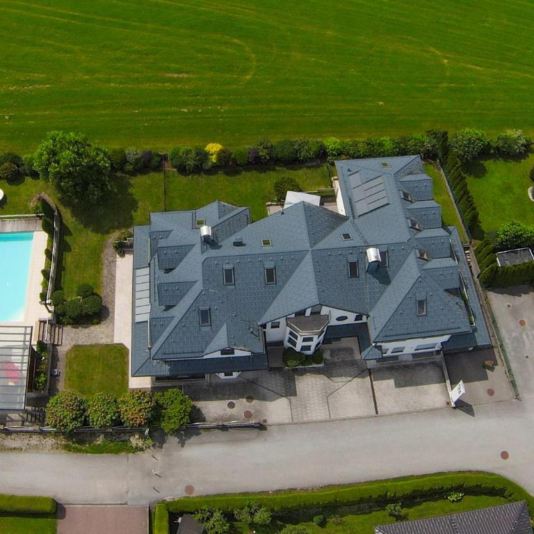 "SONNTAGSGLÜCK" - Premium Apartments Seekirchen, ruhiges Feriendomizil im Grünen, gemeinsamer Poolarea - Haus mit 5 Schlafzimmern - 39