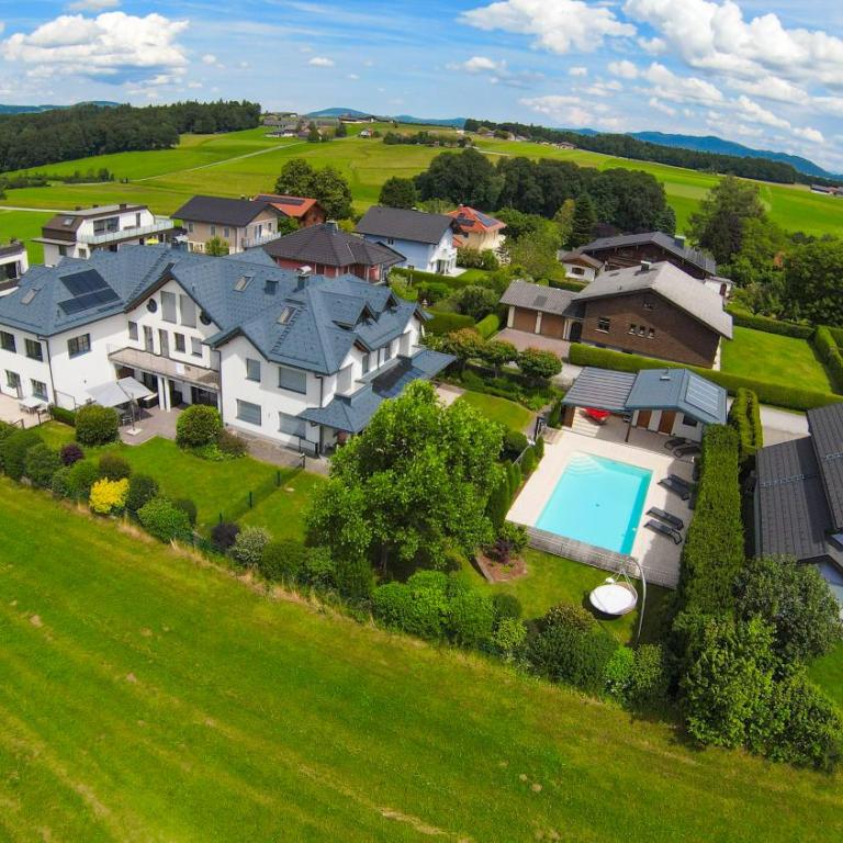 "SONNTAGSGLÜCK" - Premium Apartments Seekirchen, ruhiges Feriendomizil im Grünen, gemeinsamer Poolarea - Haus mit 5 Schlafzimmern - 41