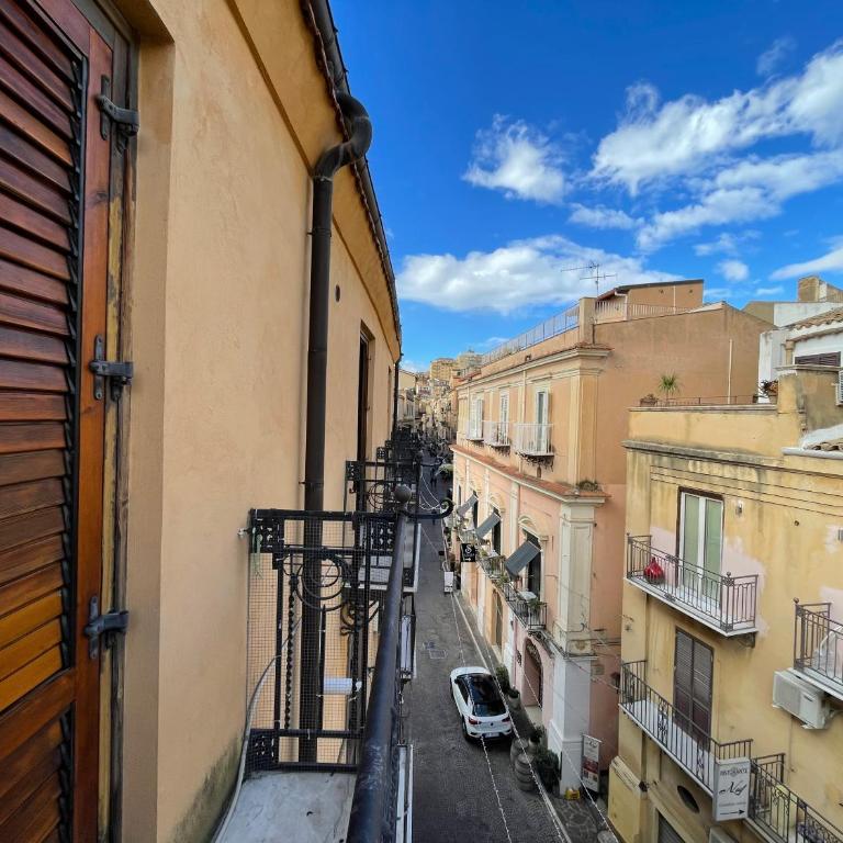 Akragas home 2 in Center with City View - Appartamento Deluxe con 2 Camere da Letto e Balcone - 32