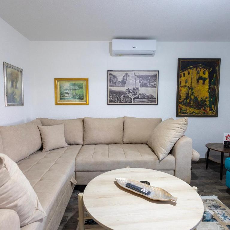 APARTMENTS NENSI - Deluxe One-Bedroom Apartment with Garden View - 12