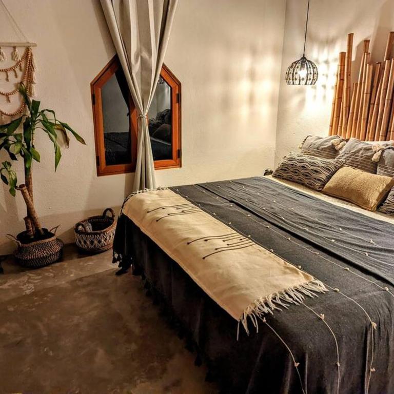 El Escondite - Boutique Casitas in La Playita - Five-Bedroom House - 11