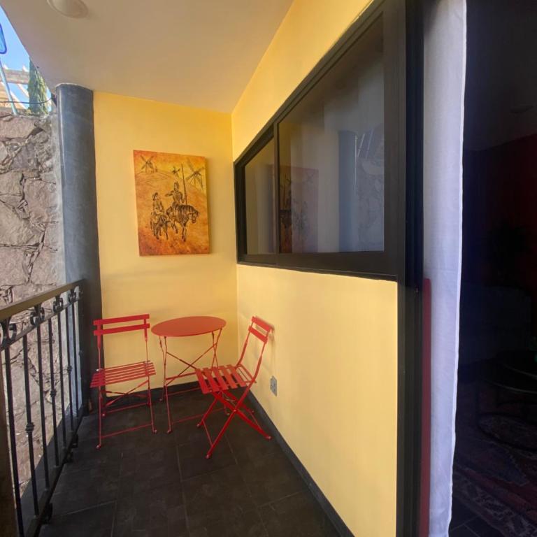 Castillo De La Santa Cruz-A - Deluxe One-Bedroom Apartment with Garden View - 17