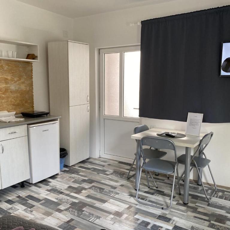 Studio Zverko - Apartman s 1 Spavaćom Sobom i Balkonom - 3