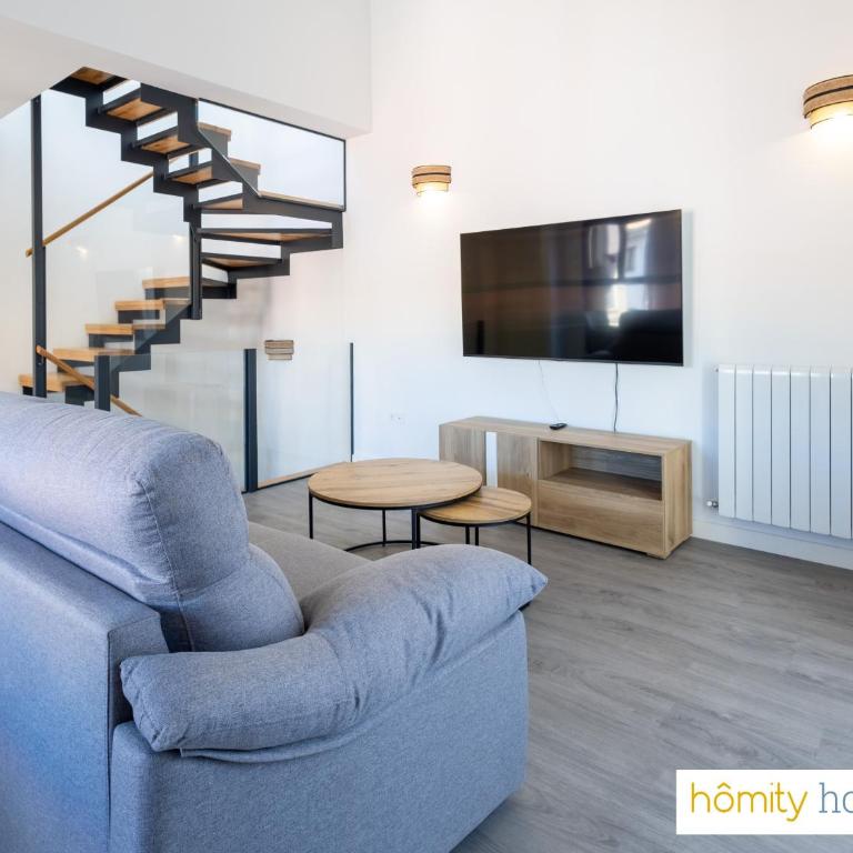Homity Holidays - Granada - Piedra Santa - Parking incluido - Luxury triplex with Alhambra Views - 3