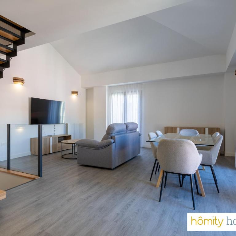 Homity Holidays - Granada - Piedra Santa - Parking incluido - Luxury triplex with Alhambra Views - 4