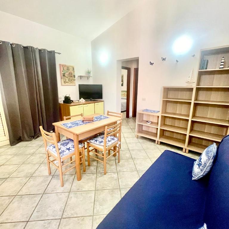 Prima Spiaggia Apartments - Casa con 2 Camere da Letto - 11