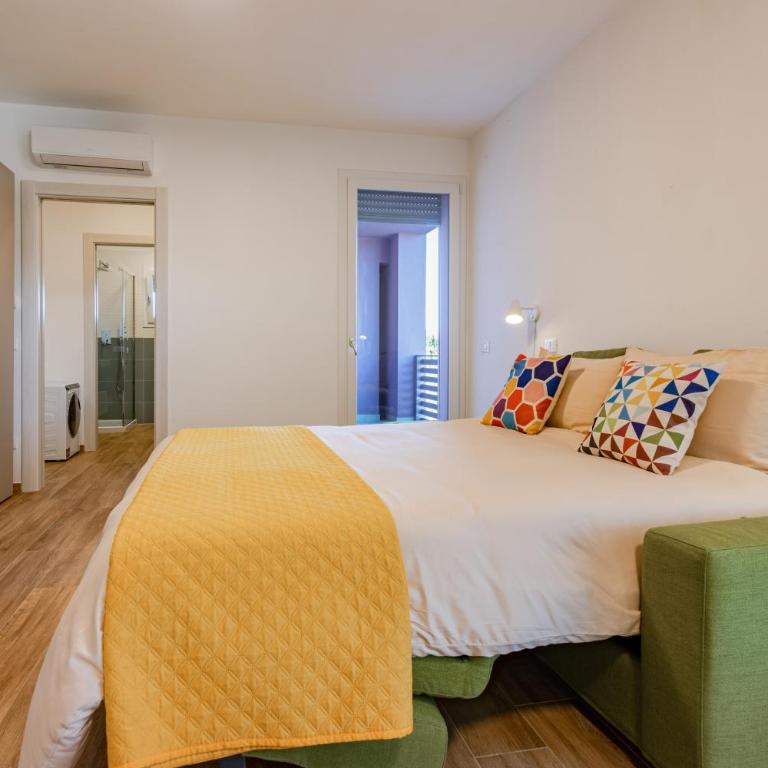 LTApartments -Monolocale 5 con parcheggio a 900m dalla Torre - Appartamento con 1 Camera da Letto - 4