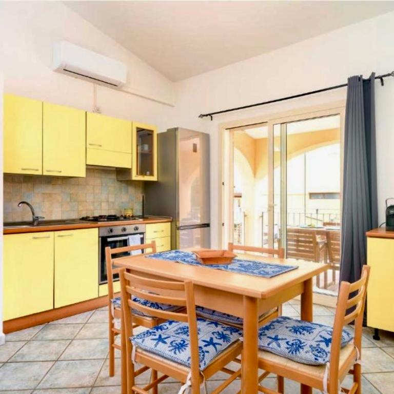 Prima Spiaggia Apartments - Casa con 2 Camere da Letto - 5