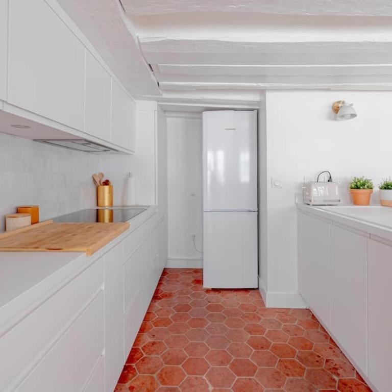 3 rooms, view on Paris roofs chic & cosy - 70 m2 - Appartement 3 Chambres - 11
