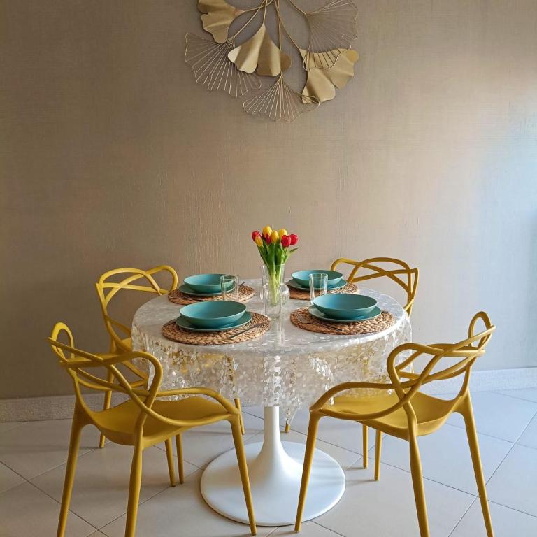 Relax Home - Appartamento con 2 Camere da Letto, Balcone e Terrazza - 6