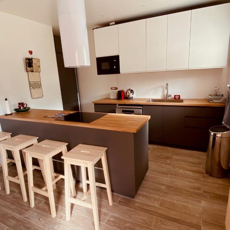 Appartement rénové proche pistes avec terrasse et parking, 3 ch, 8 pers - FR-1-459-185 - Apartamento (8 adultos) - 5