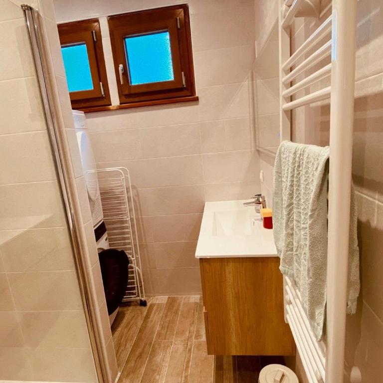 Appartement rénové proche pistes avec terrasse et parking, 3 ch, 8 pers - FR-1-459-185 - Apartamento (8 adultos) - 7