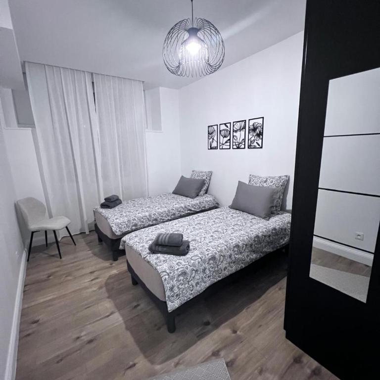 Le Rapp 6, Appartement de Standing 3 chambres, 7 personnes &1 bébé, Cosy et familial ultra équipé Emplacement Idéal proche Gare Centre ville Marchés de Noël Quartier Tribunal Contades - Three-Bedroom Apartment - 15