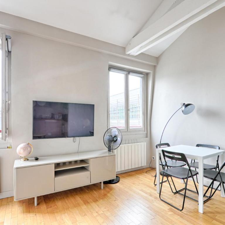 ST DOM Face - Vue Tour Eiffel - Appartement 1 Chambre - 2