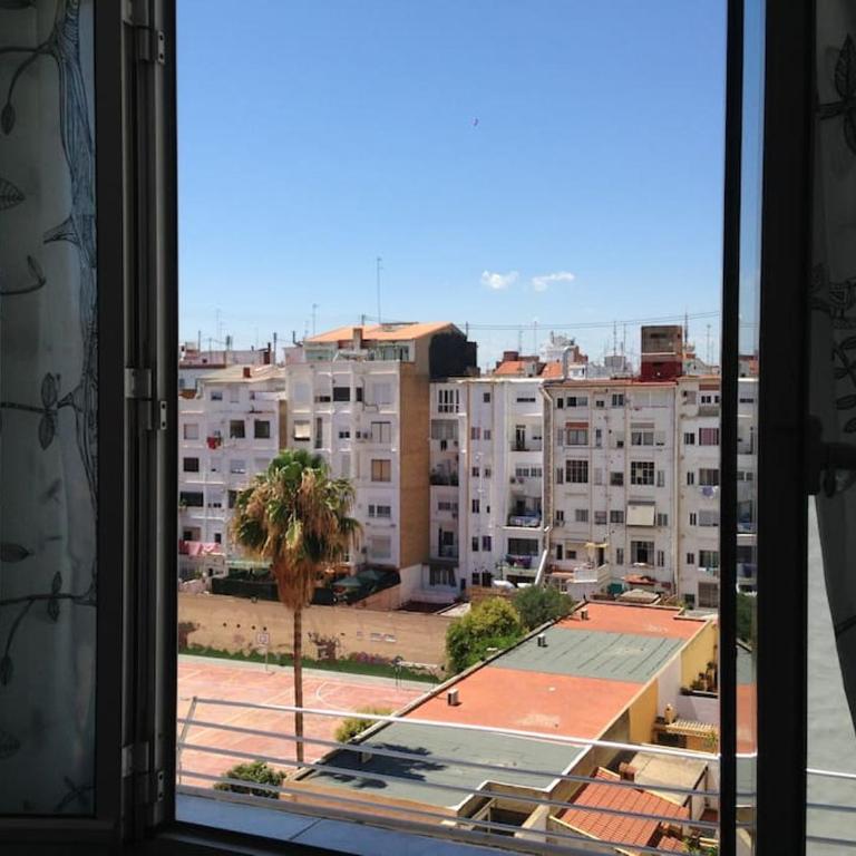 Penthouse with Terrace in the Heart of Valencia - Three-Bedroom Apartment - 19
