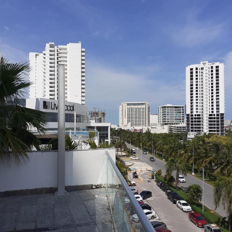 Travel Hotel Cancun Suites - Apartamento con balcón - 91