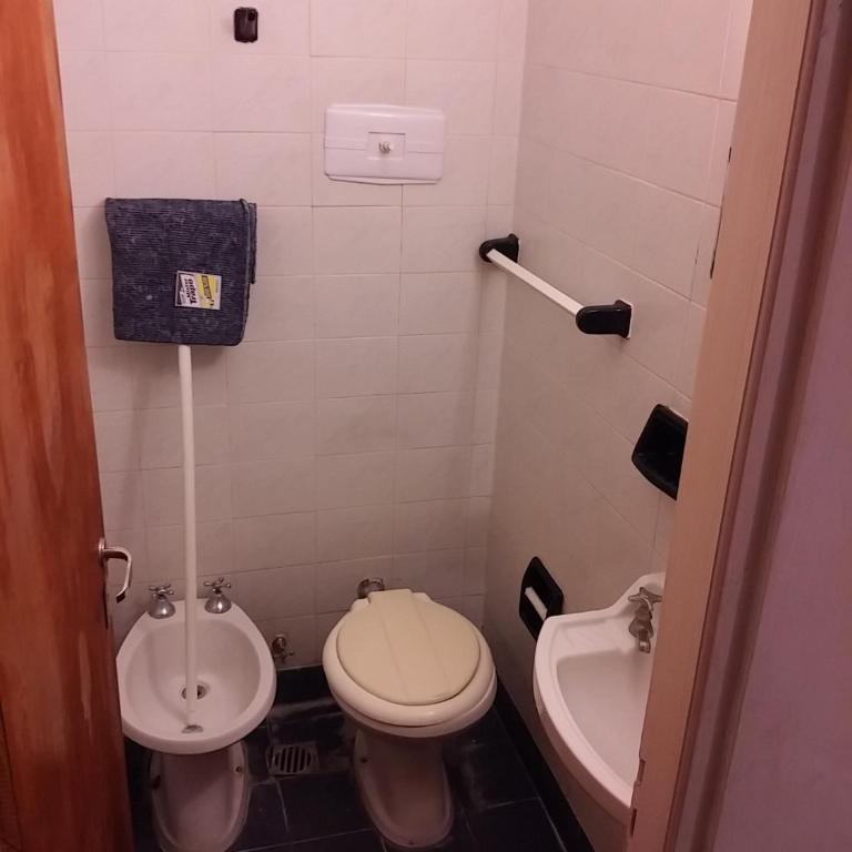 Hotel Europa - Habitación Cuádruple con baño - 5