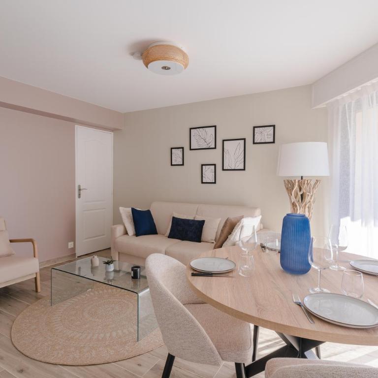 Central appartement with terrace and free parking - Appartement - 3
