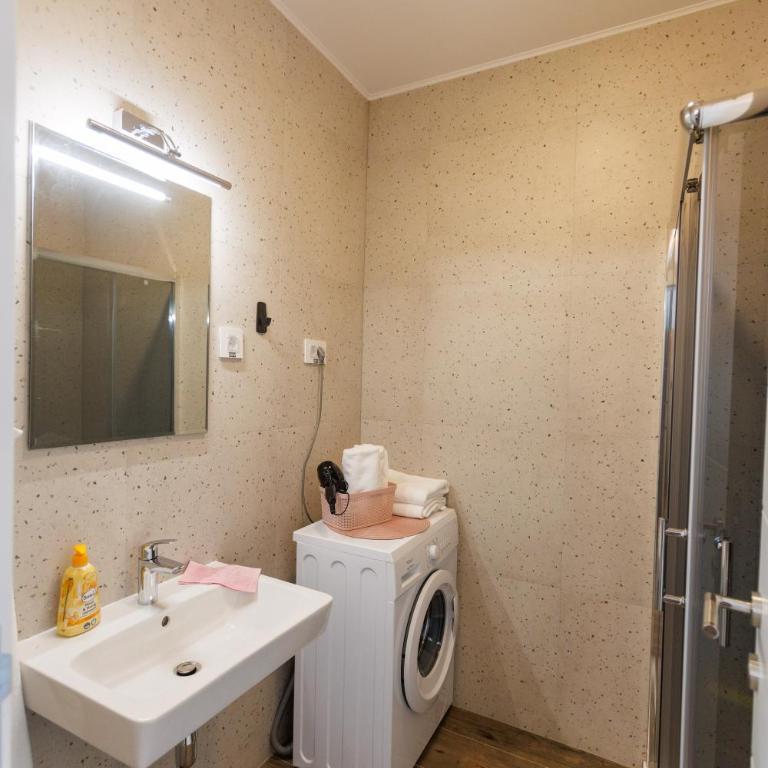 SMS gold - One-Bedroom Apartment - 9