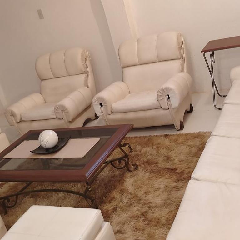 Asuncion Hostal Deluxe Py - Four-Bedroom House - 3