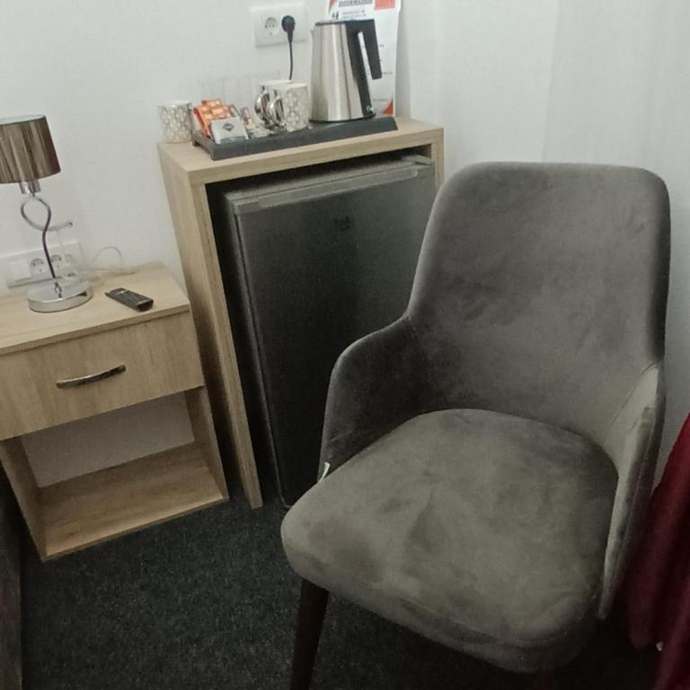 Authentic Belgrade Centre Apartment #5, Four bedrooms, One Full Bathroom, One Toilet - Deluxe Suite - 5