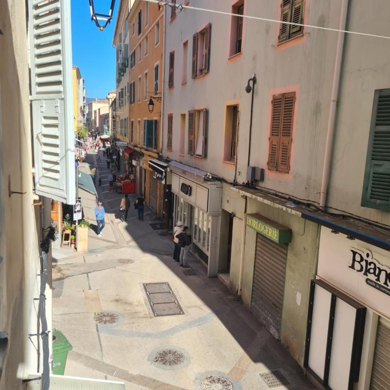 T2 centre ville Ajaccio - Appartamento con 1 Camera da Letto - 11