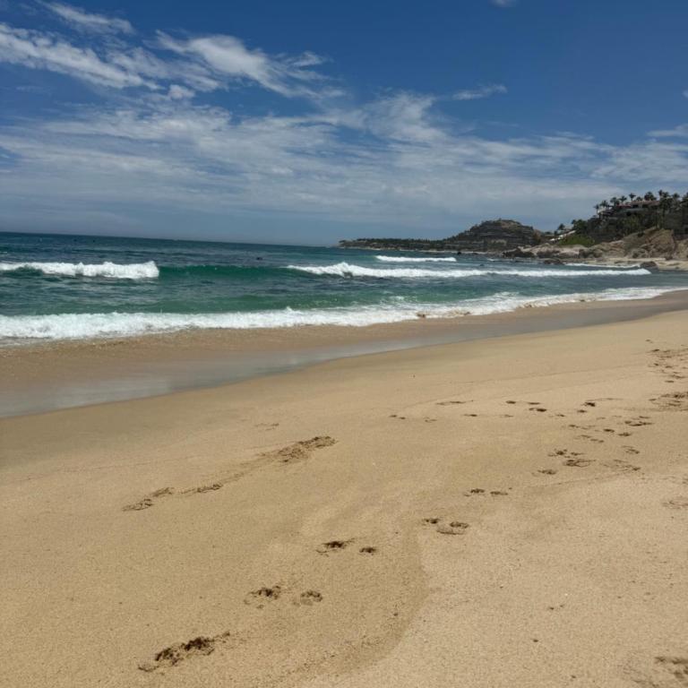 Beach front beautiful one bedroom Condo - Apartment with Balcony - 24