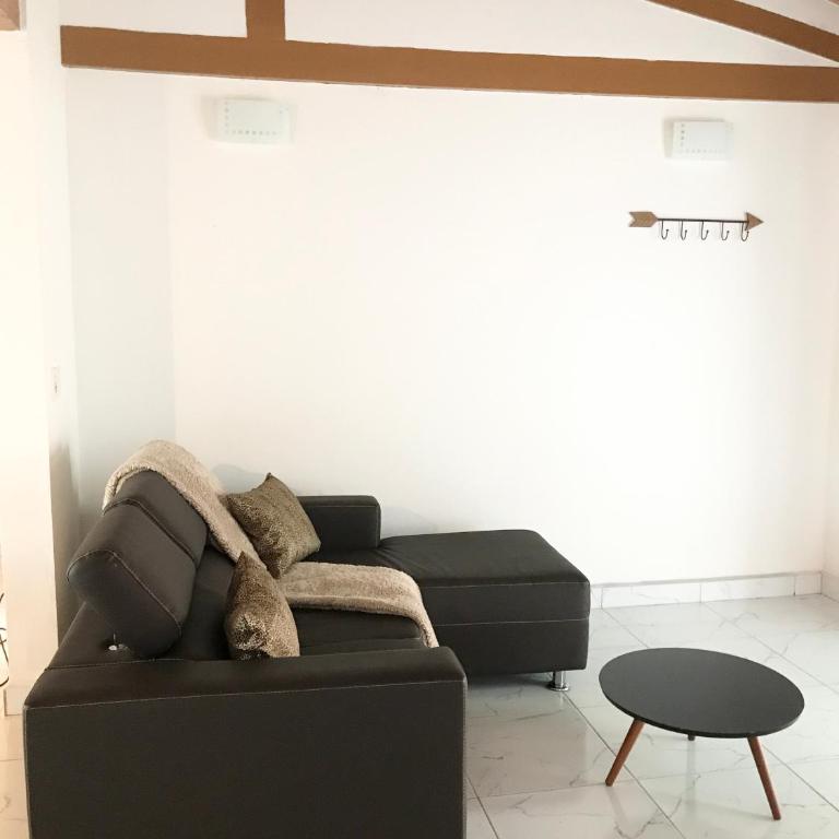 City Apartment - Apartamento Estándar de 3 dormitorios - 2