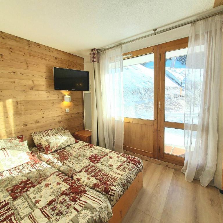 Studio rénové La Plagne avec parking, ski-in/ski-out - Studio - 4