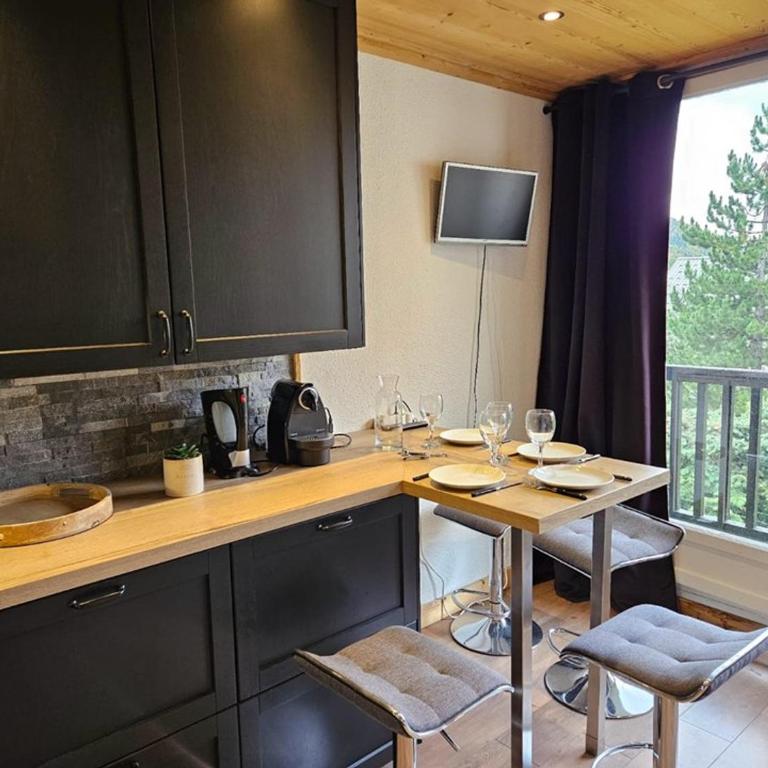 Studio confortable proche ESF - Balcon exposé ouest - FR-1-266-237 - Studio - 5