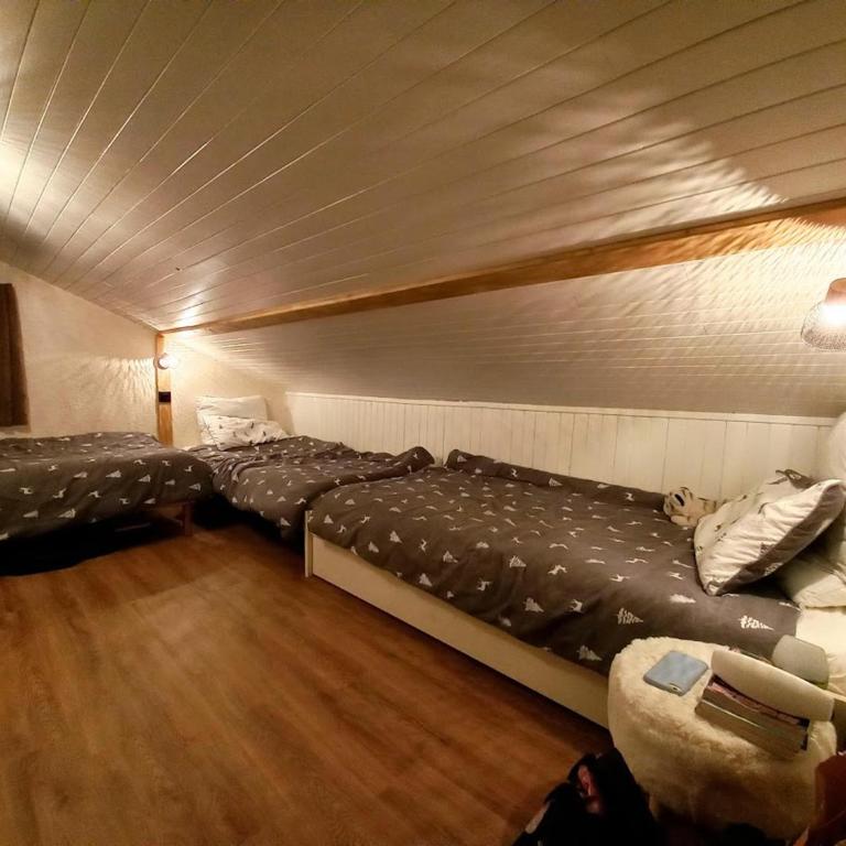 Charmant duplex rénové, terrasse sud, 2 chambres, près des commerces - FR-1-464-240 - Appartement - 6