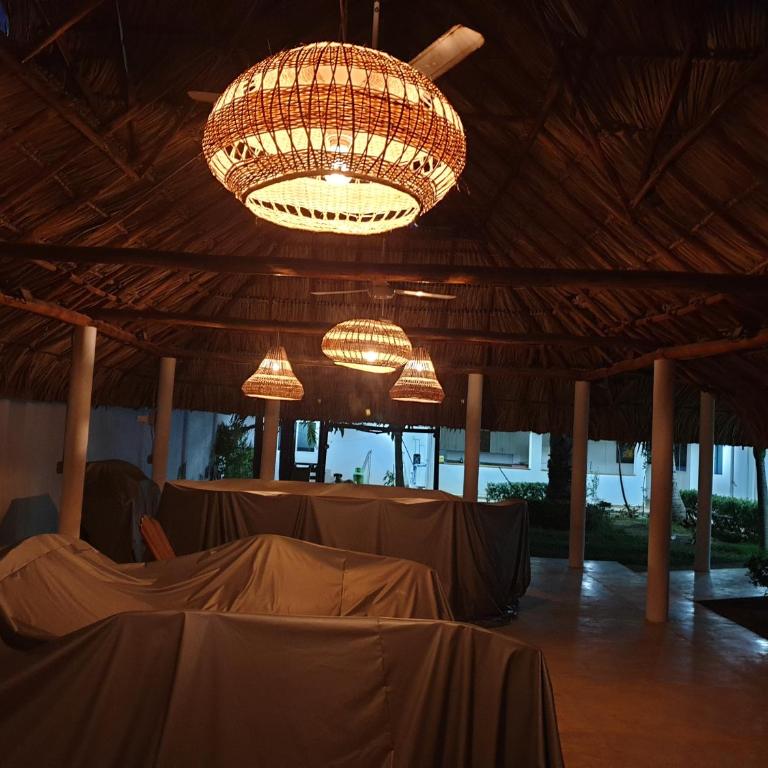 Ledymar Chalet - Seven-Bedroom House - 9