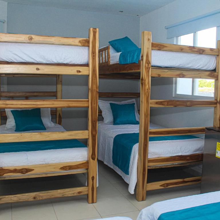 Ledymar Chalet - Seven-Bedroom House - 23