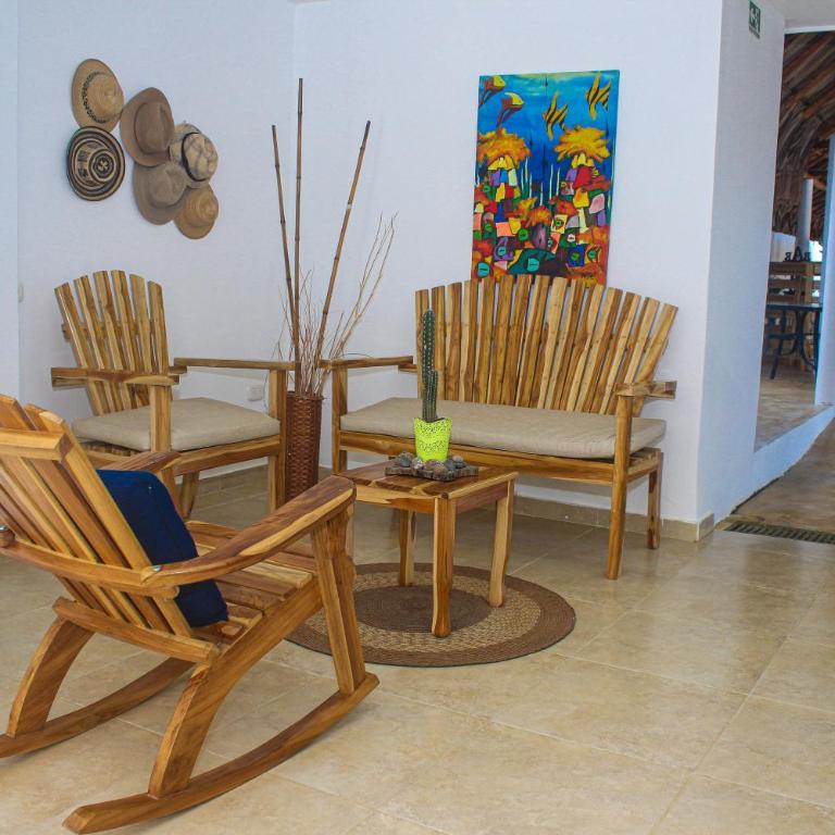 Ledymar Chalet - Seven-Bedroom House - 29