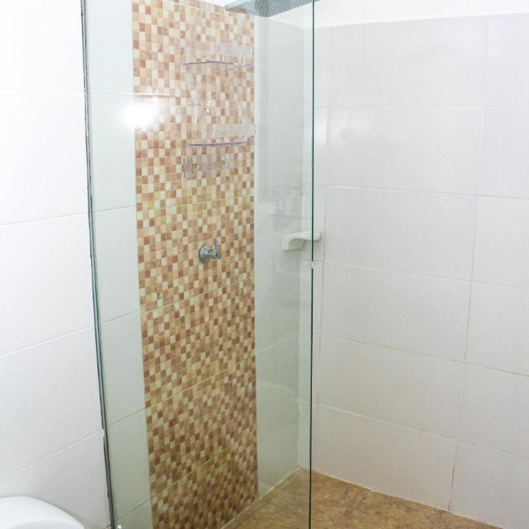 Ledymar Chalet - Seven-Bedroom House - 47