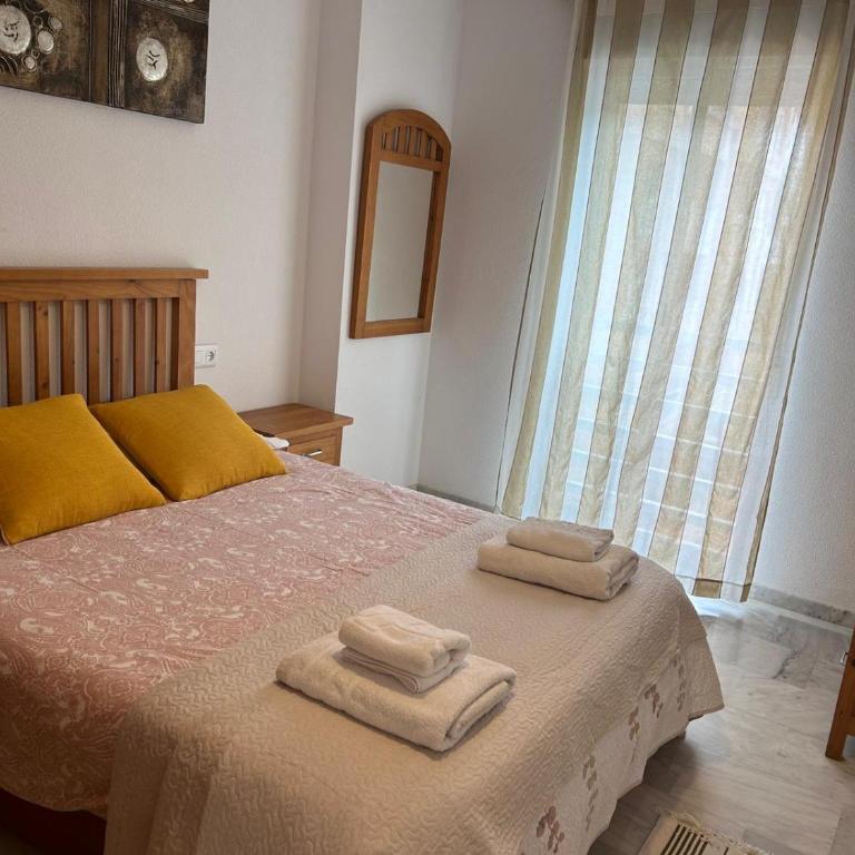 ESPACIOSO Y CENTRICO - Apartamento de 2 dormitorios - 8