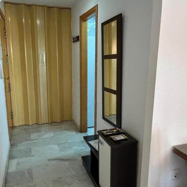 ESPACIOSO Y CENTRICO - Apartamento de 2 dormitorios - 11