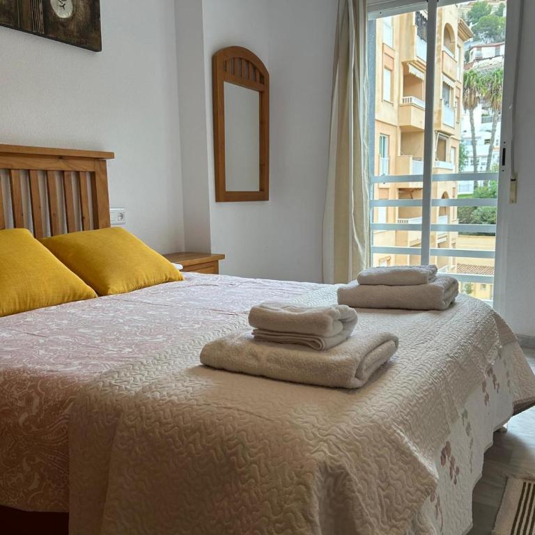 ESPACIOSO Y CENTRICO - Apartamento de 2 dormitorios - 25