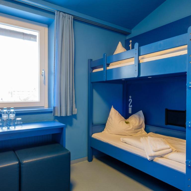 Jugendherberge Oberammergau - Private Twin Room with Shower - 7