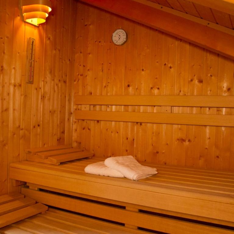 Apartmenthaus Brixen & Haus Central - Apartment mit Sauna - 11