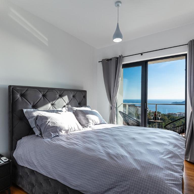 Olive Tree Apartments - One-Bedroom Apartment with Balcony and Sea View - 2
