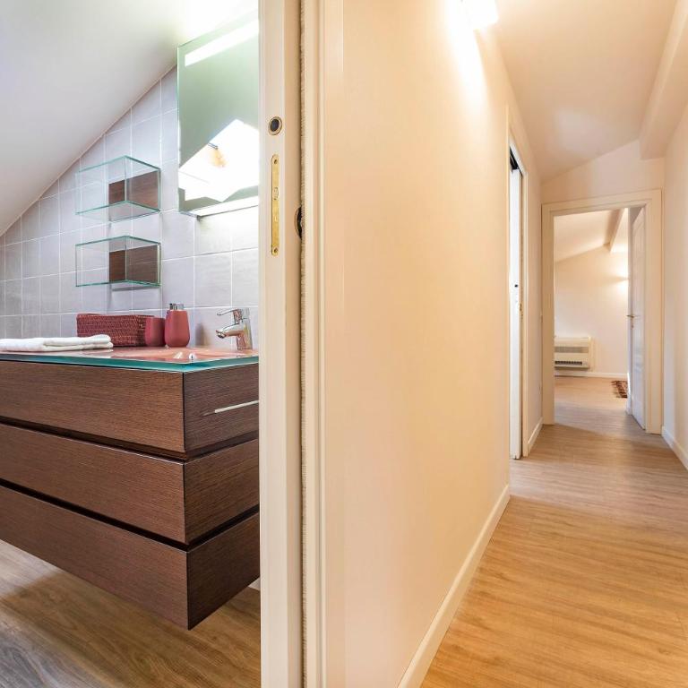 Italianflat - Sweet Mansarda in Corso Porta Nuova - Two-Bedroom Apartment - 25