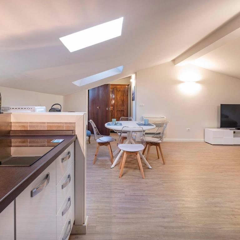 Italianflat - Sweet Mansarda in Corso Porta Nuova - Two-Bedroom Apartment - 7
