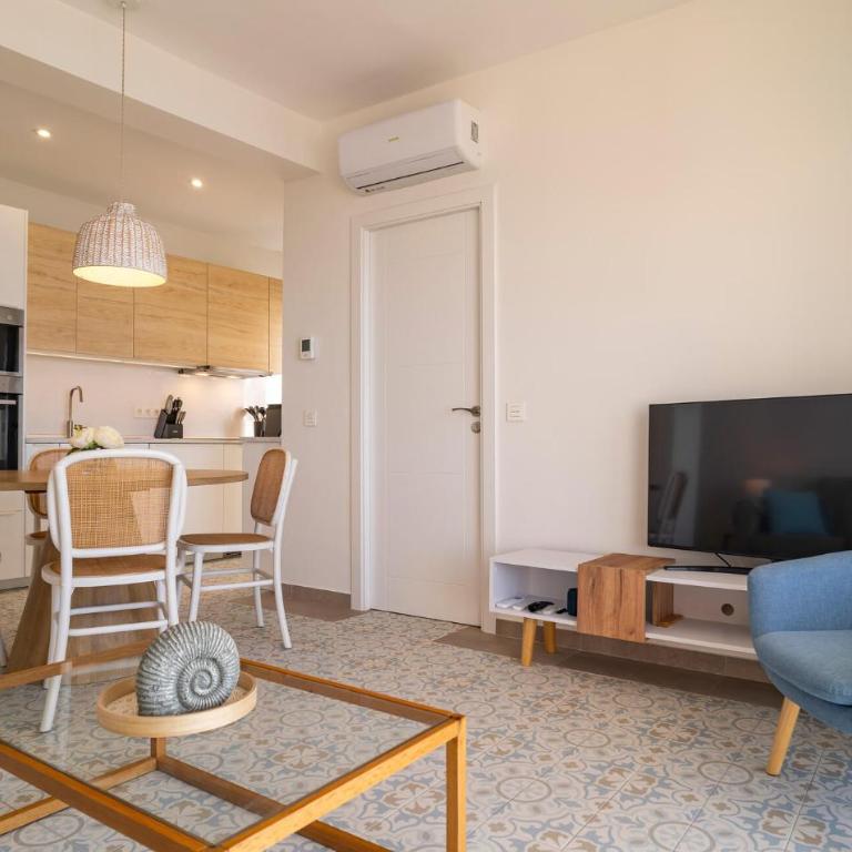 Stunning Apartment In Almuñecar - Apartamento de 2 dormitorios - 3