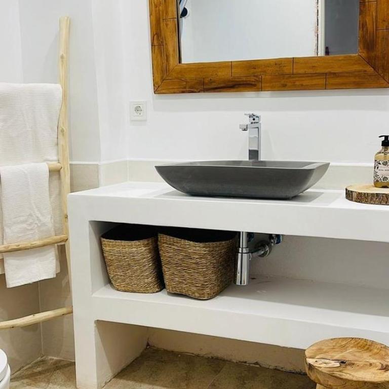 Apartamento con diseño, jardín privado, piscina comunitaria y acceso directo playa arenal by homeprive - Appartamento - 47