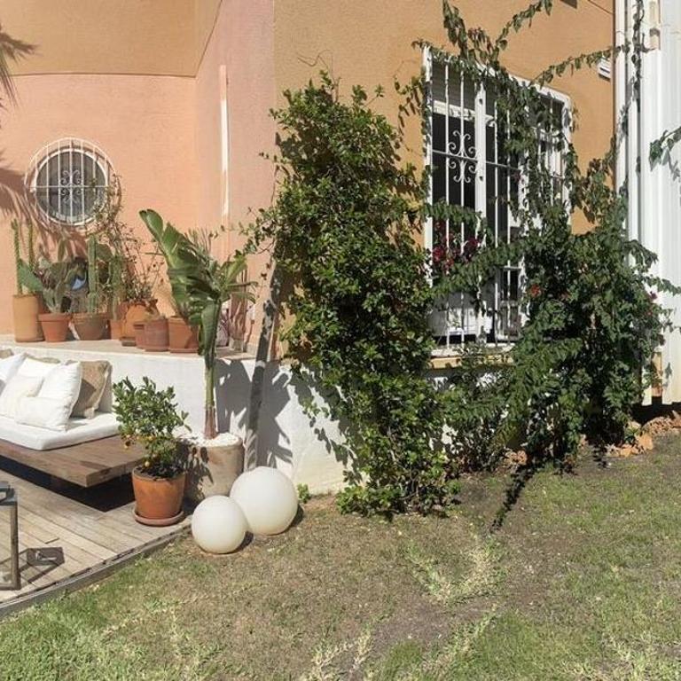 Apartamento con diseño, jardín privado, piscina comunitaria y acceso directo playa arenal by homeprive - Appartamento - 30