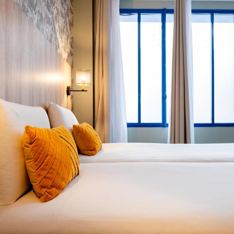 Kyriad Paris 10 - Canal Saint Martin - République - Superior Zimmer - 2 Einzelbetten - 3