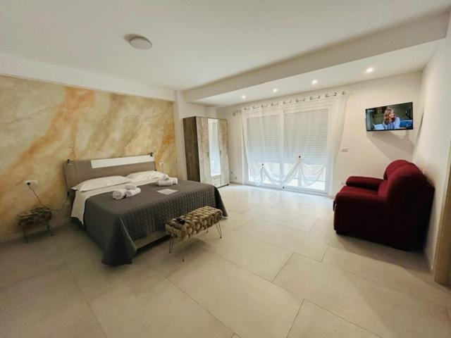 Aqua Marine B&B - Rooms and Apartments - Ampia Camera Matrimoniale - 7