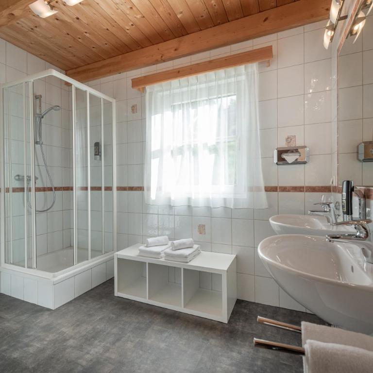 AlpenParks Hagan Lodge Altaussee - Chalet mit 2 Schlafzimmern - 4