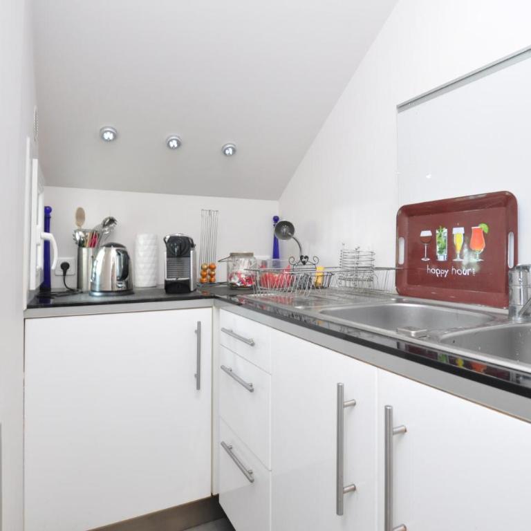 Amazing Apartment In Saint-Jeannet With Wifi - Appartement 2 Chambres - 10